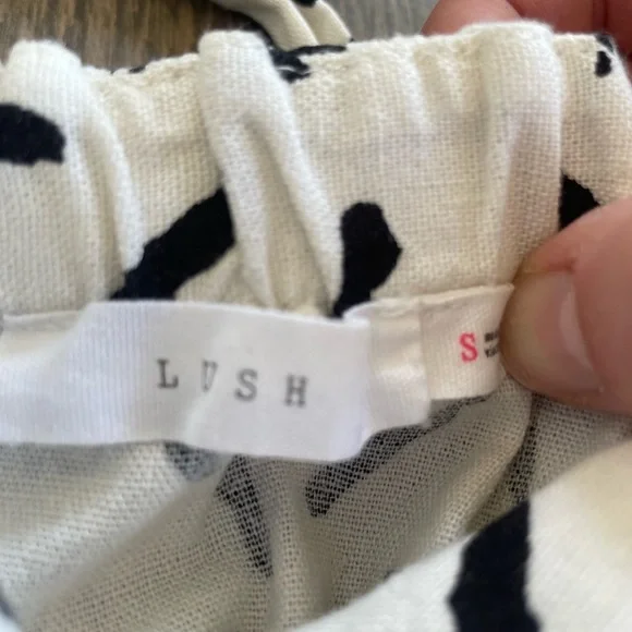 Lush Aztec Pattern Tank - Picture 2 of 2